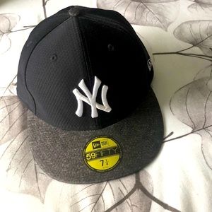 New York Yankees hat